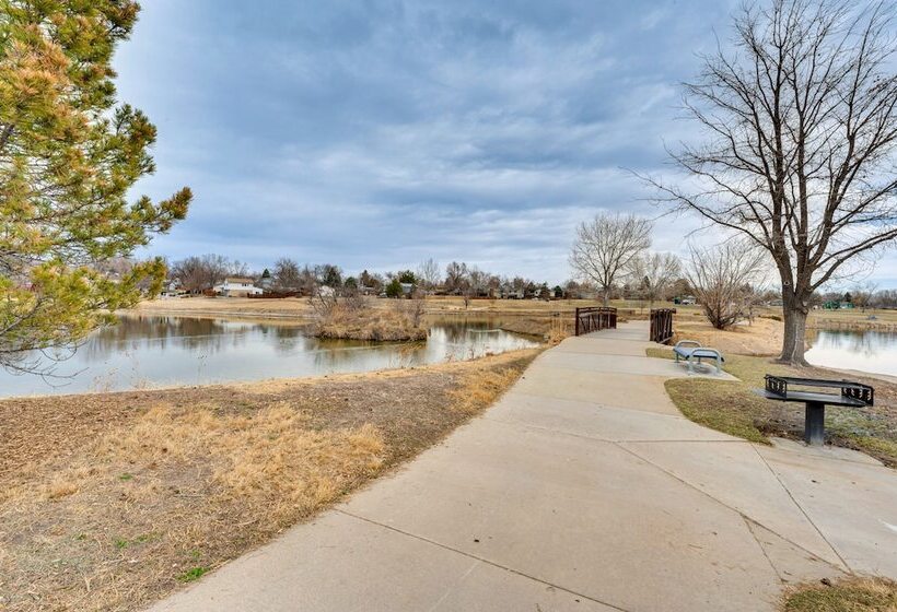 10 Mi To Denver: Pet Friendly Arvada Home W/ Yard!