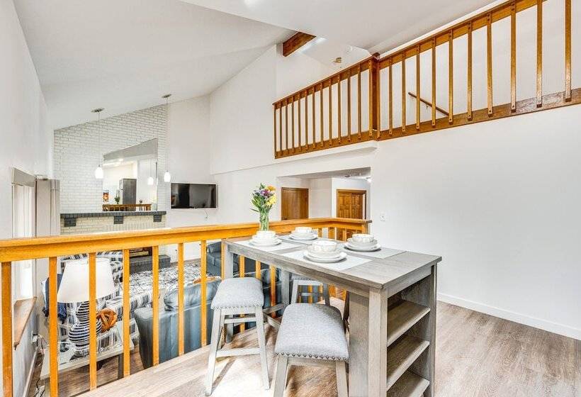 10 Mi To Denver: Pet Friendly Arvada Home W/ Yard!