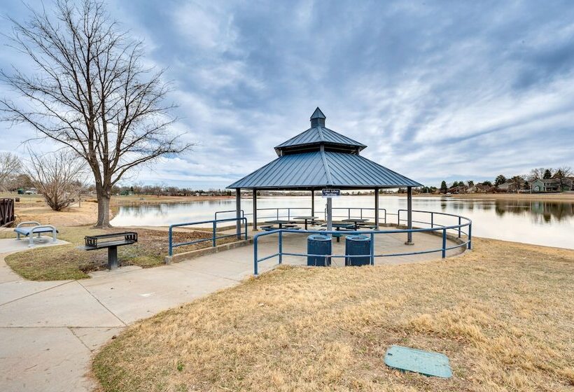 10 Mi To Denver: Pet Friendly Arvada Home W/ Yard!