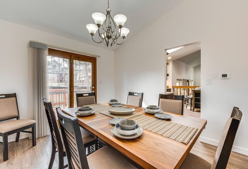 10 Mi To Denver: Pet Friendly Arvada Home W/ Yard!