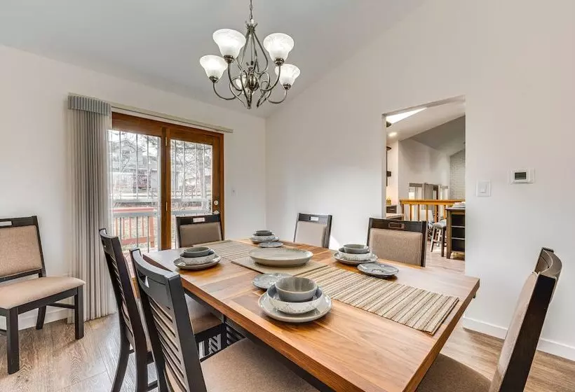 10 Mi To Denver: Pet Friendly Arvada Home W/ Yard!