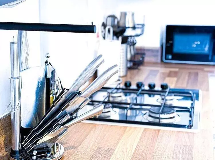 Residenssi 3bed House For Contractors/large Group Sleep Upto9