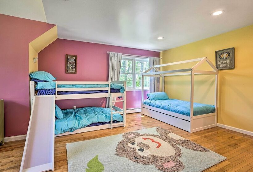 Spacious Hudson Valley Gem On Private 2 Acres!