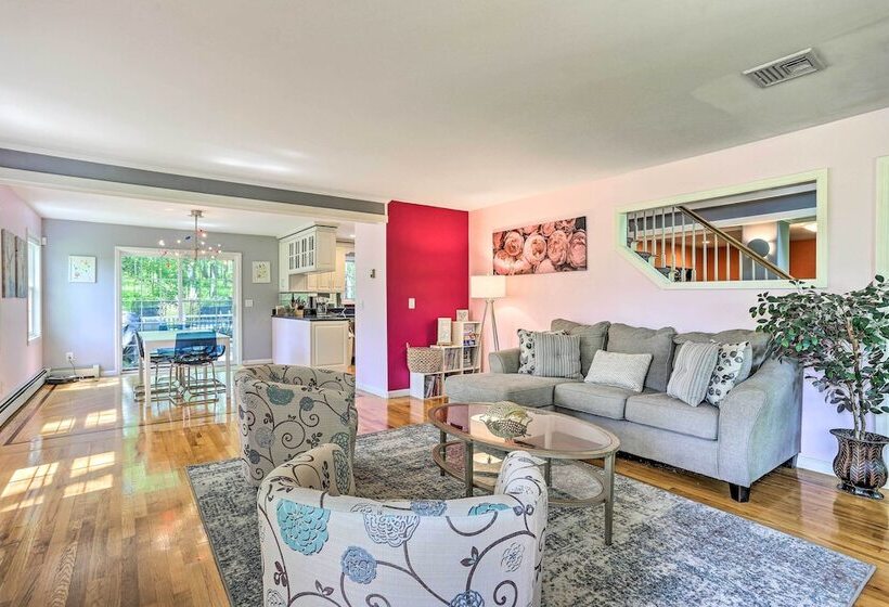 Spacious Hudson Valley Gem On Private 2 Acres!