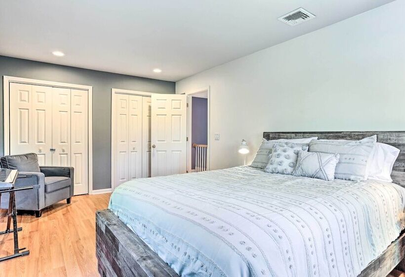 Spacious Hudson Valley Gem On Private 2 Acres!