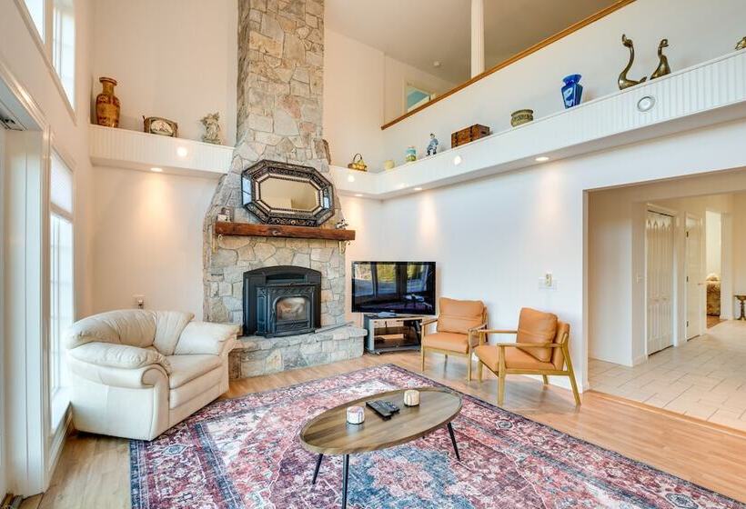 Mount Desert Escape: 4 Mi To Acadia National Park