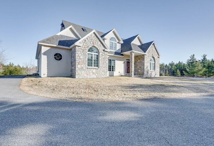 Mount Desert Escape: 4 Mi To Acadia National Park