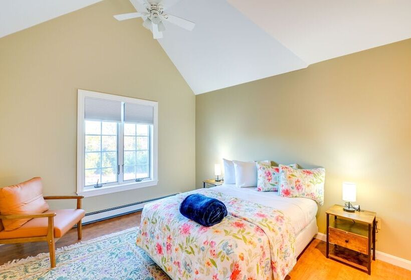 Mount Desert Escape: 4 Mi To Acadia National Park