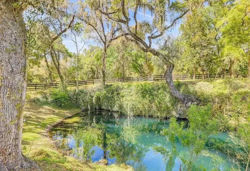 Tranquil Suite W/ Porch < 2 Mi To Cedar Lakes!