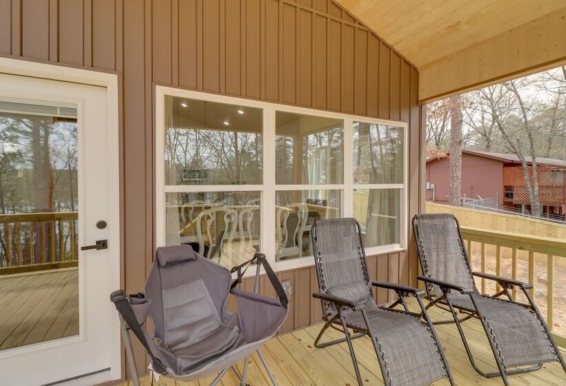 Waterfront Retreat On Greers Ferry Lake W/ Hot Tub