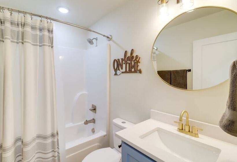 Waterfront Retreat On Greers Ferry Lake W/ Hot Tub