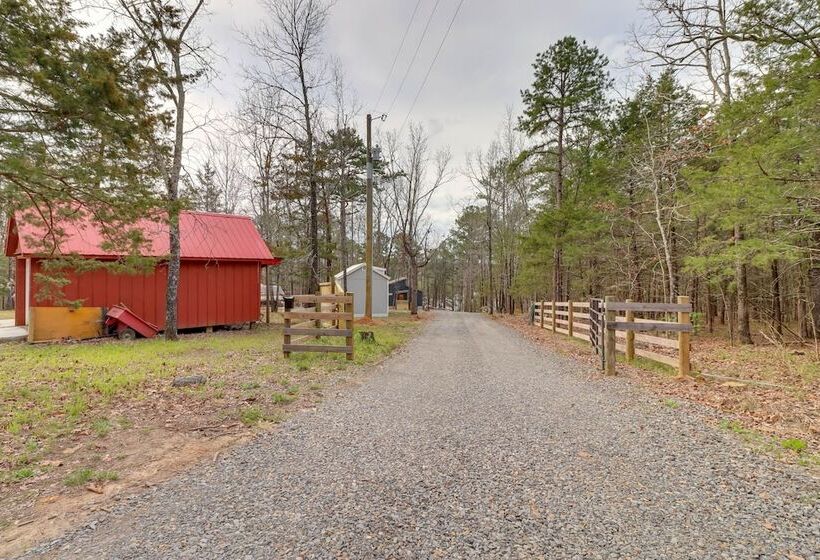 Waterfront Retreat On Greers Ferry Lake W/ Hot Tub