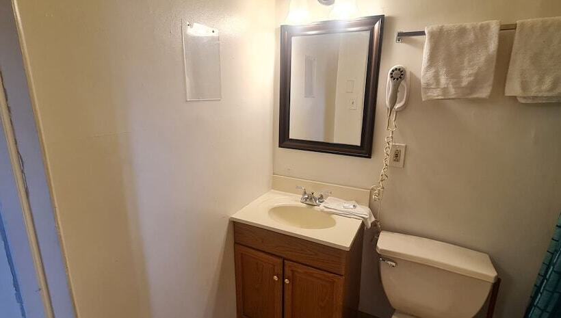 Werry S Cottages Motel & Pub By Oyo East Stroudsburg Poconos