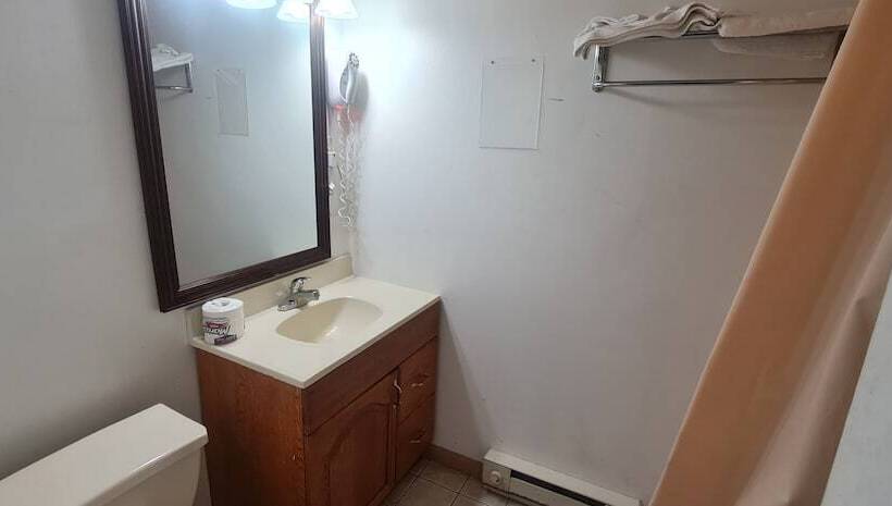 Werry S Cottages Motel & Pub By Oyo East Stroudsburg Poconos