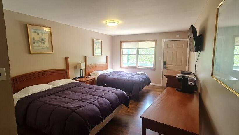 Werry S Cottages Motel & Pub By Oyo East Stroudsburg Poconos