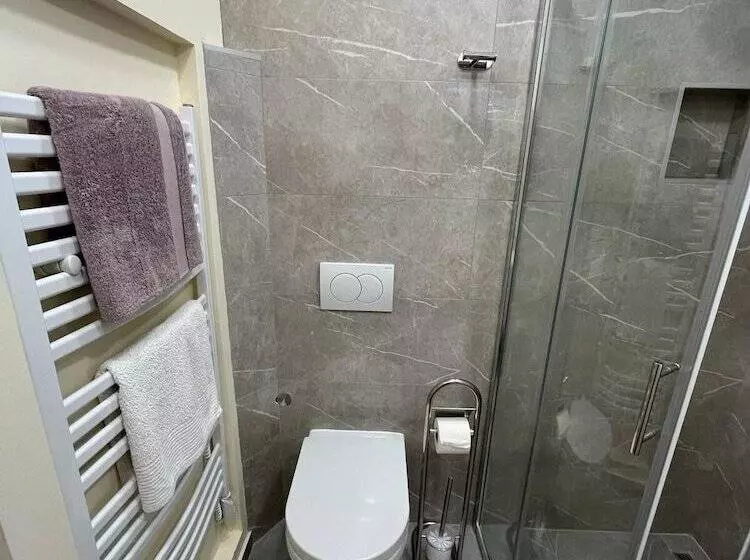 Aamiaismajoitus (B&B) Guesthouse Villa Mlini