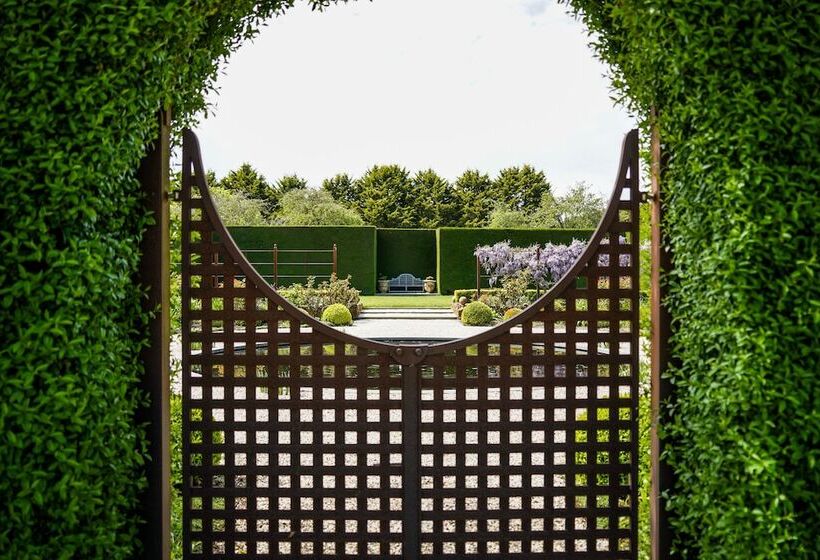 민박 Honeysuckle Barn & Garden