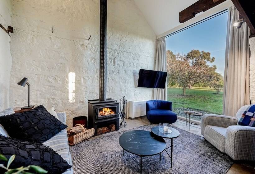 민박 Honeysuckle Barn & Garden