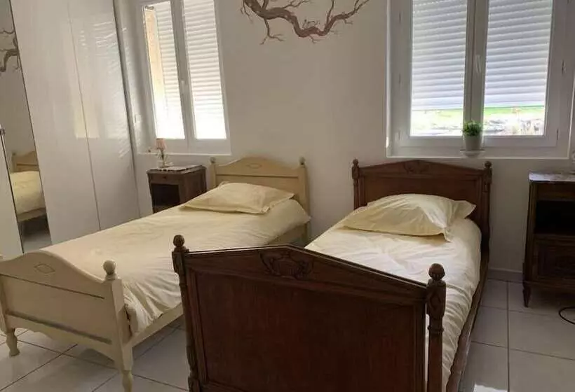 Aamiaismajoitus (B&B) Le Rouet