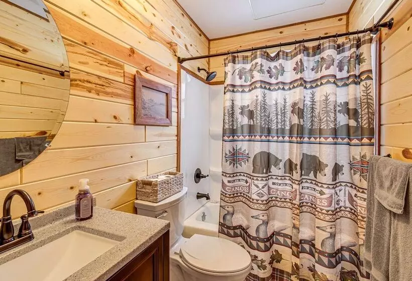 Bigfork Cabin On Long Lake Near Snowmobile Access