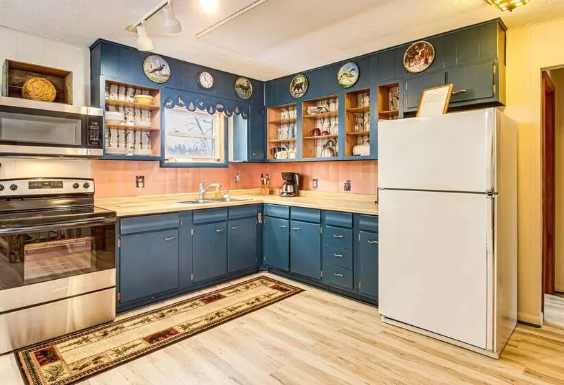 Bigfork Cabin On Long Lake Near Snowmobile Access