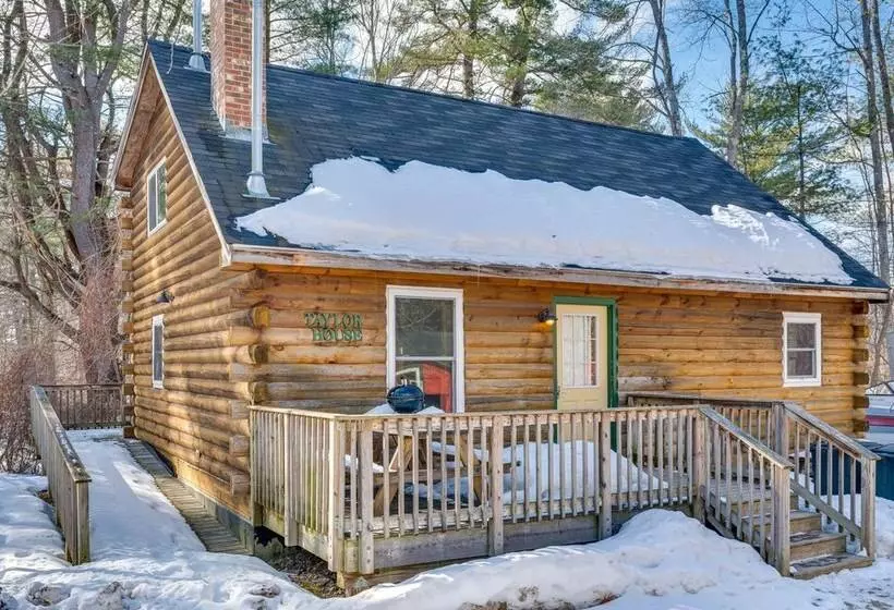 Cozy Laconia Cabin, Close To Winnipesaukee Pier!