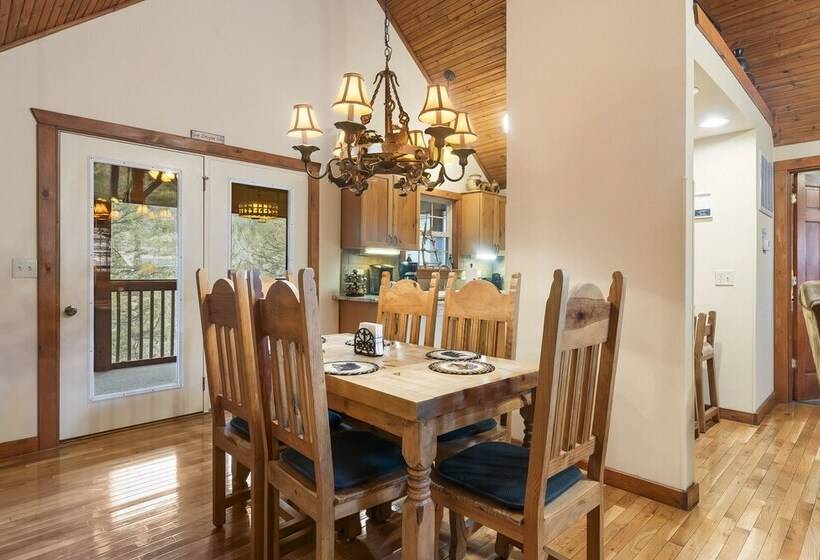 Creekside   2 Bdr Resort Cabin In Epic Location!