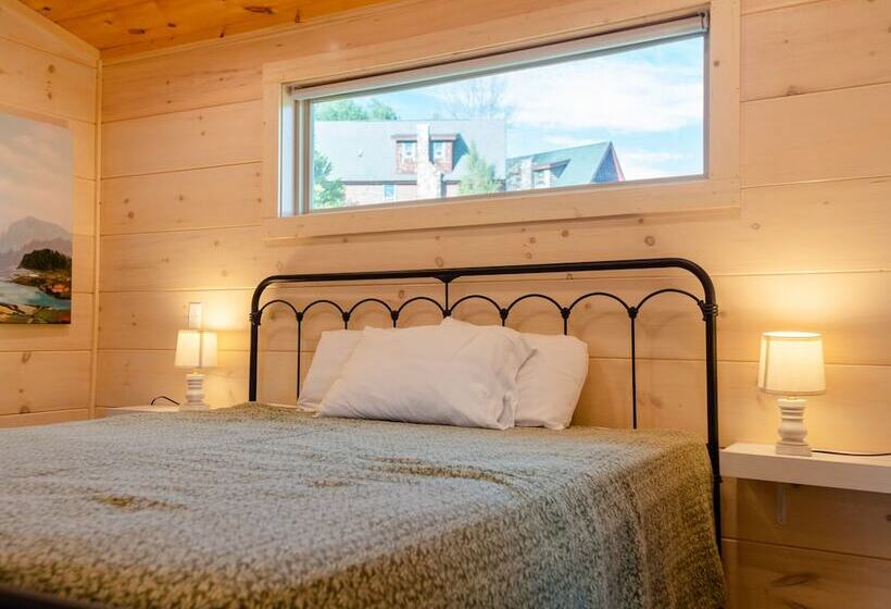 Enchanted Forest Hideaway By Ghosal Luxury Lodging