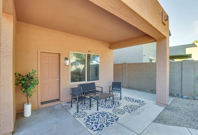 Family Friendly Phoenix Home: 5 Mi To Westgate!