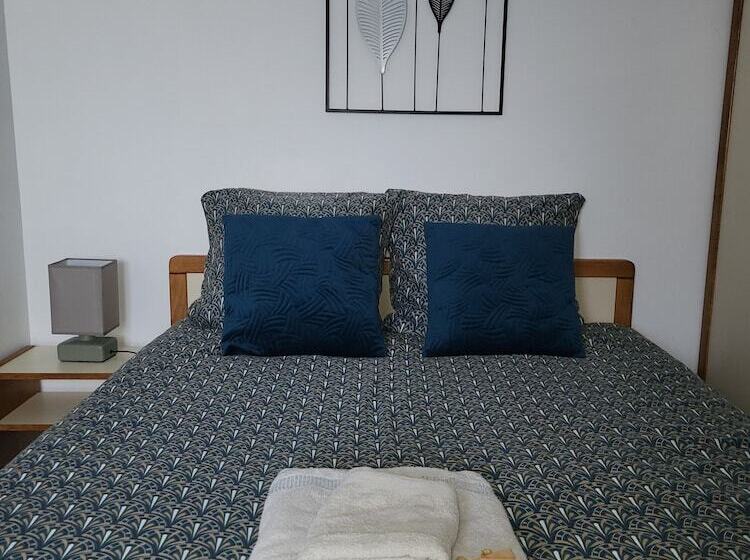 בית מלון כפרי Auberge De La Vallée De La Douve