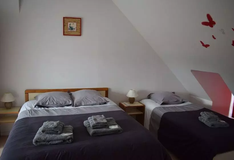 Hotelli Auberge De La Vallée De La Douve