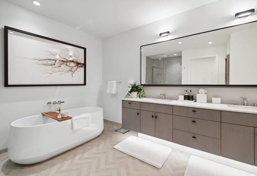 هتل Frontgate By Ewh