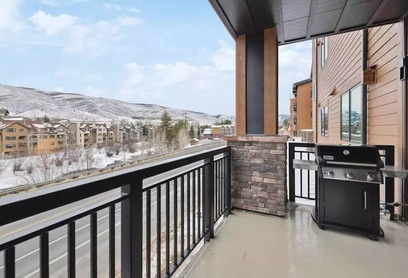 Hotelli Frontgate By Ewh