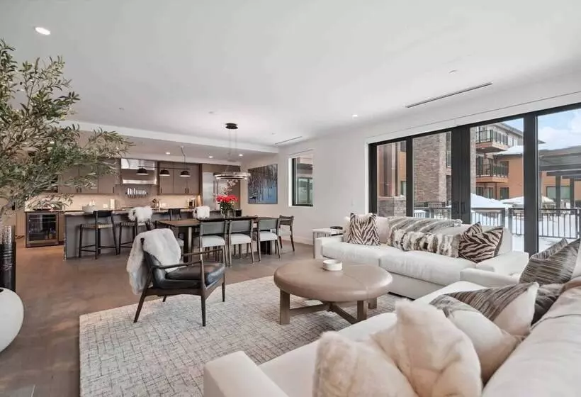 Hotelli Frontgate By Ewh