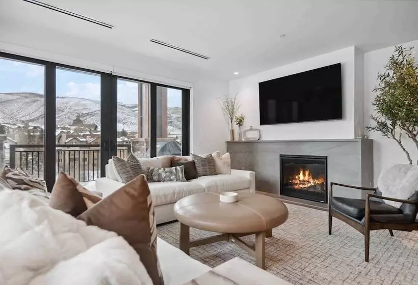 Hotelli Frontgate By Ewh