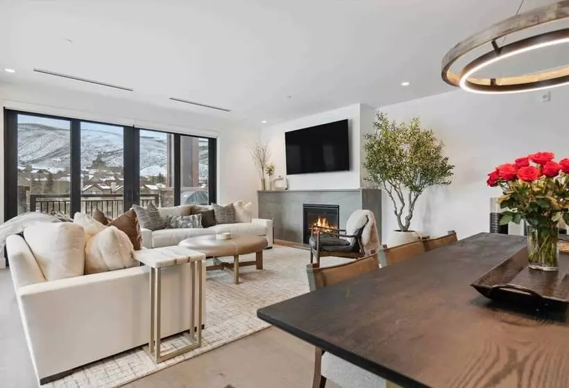 Hotelli Frontgate By Ewh