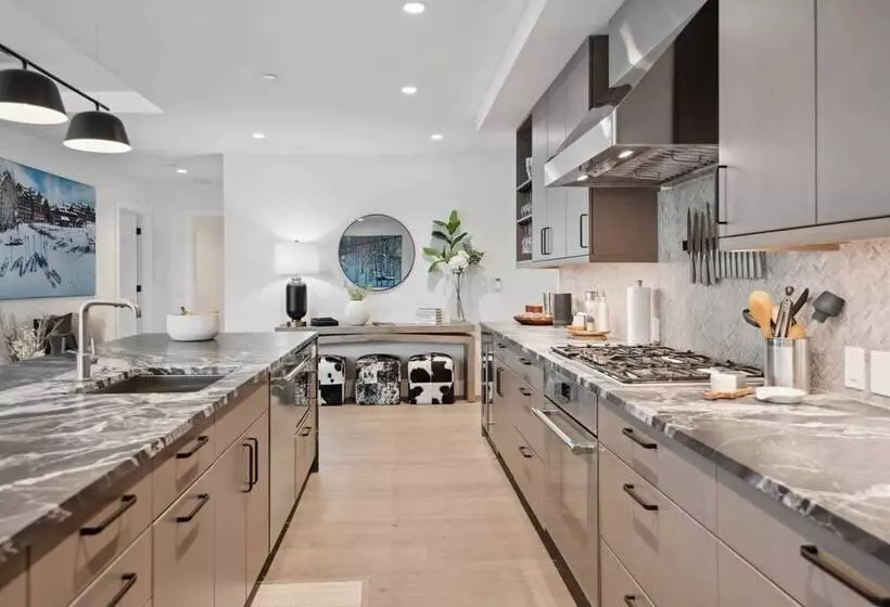 Hotelli Frontgate By Ewh