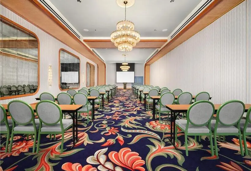 ホテル Graduate By Hilton Auburn Al