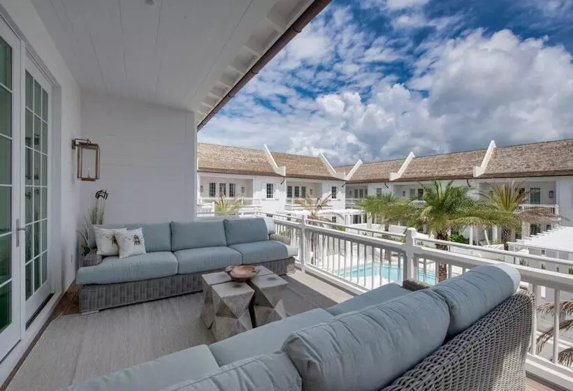 Hotelli Kaiya Beach Resort