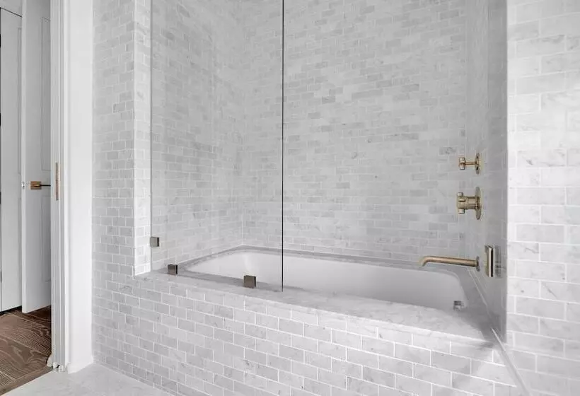 Hotelli Kaiya Beach Resort