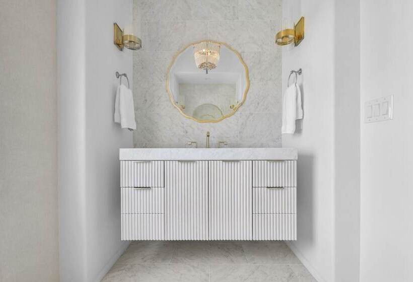 فندق Kaiya Beach Resort