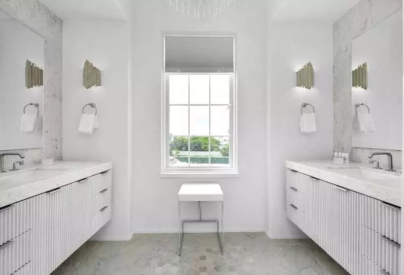 Hotelli Kaiya Beach Resort