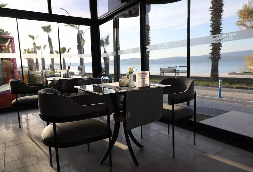 Hotelli Roseira Mar-inn Luxury