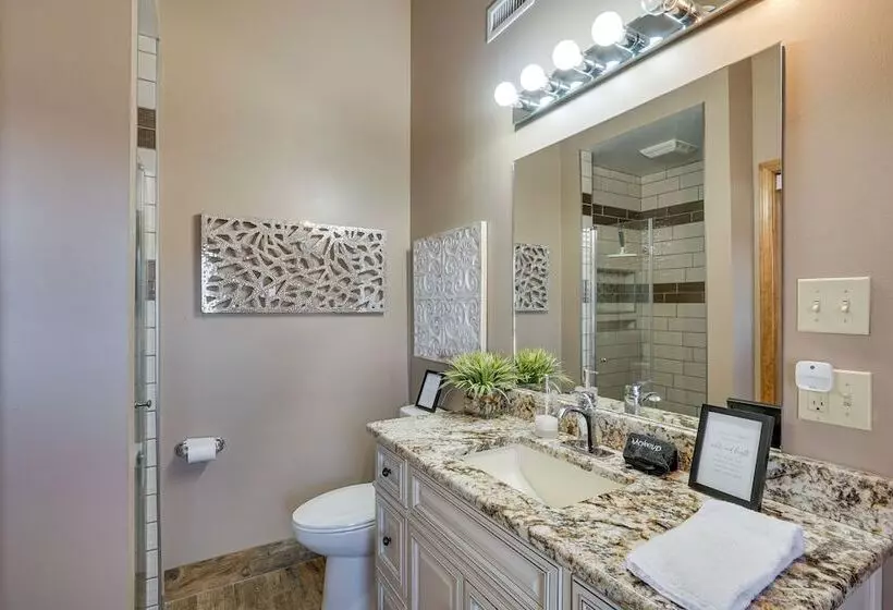 Private Dock: Lakefront Sunrise Beach Home