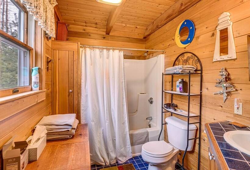 Lamoine Cabin W/ Deck ~ 16 Mi To Acadia Natl Park