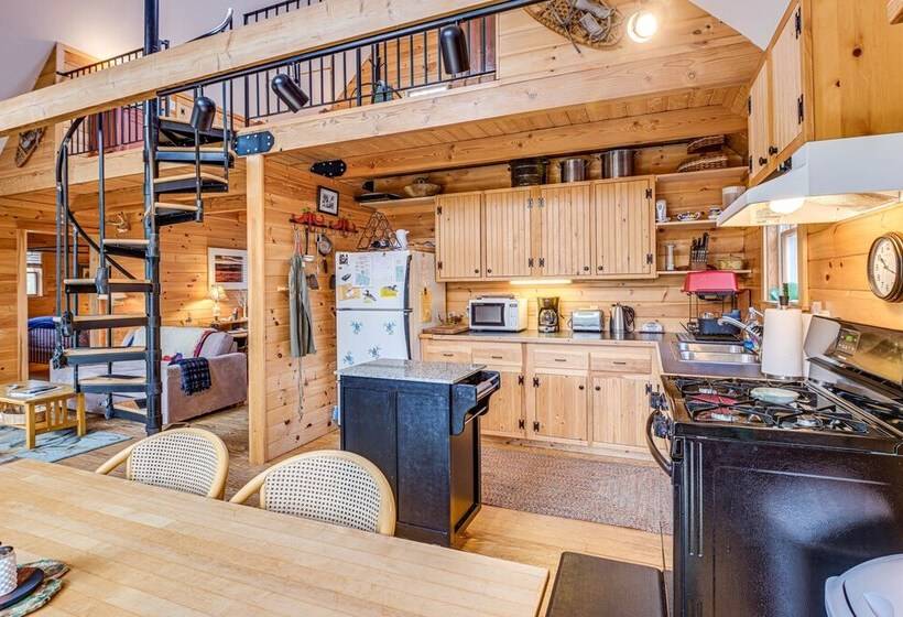 Lamoine Cabin W/ Deck ~ 16 Mi To Acadia Natl Park