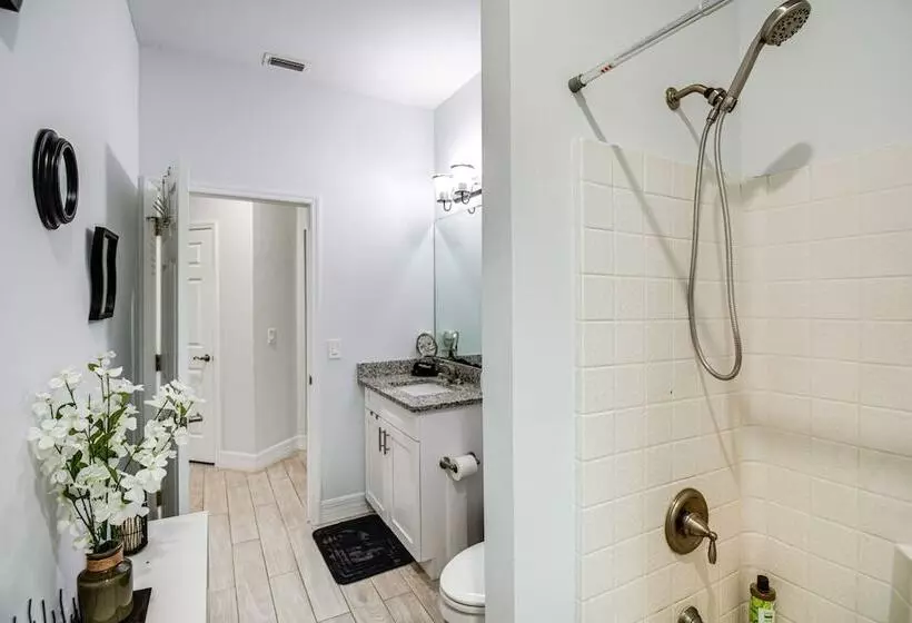 Lanai, Heated Pool & Spa: Lehigh Acres Home