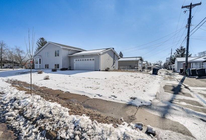 Minneapolis Family Home < 6 Mi To Boom Island Park