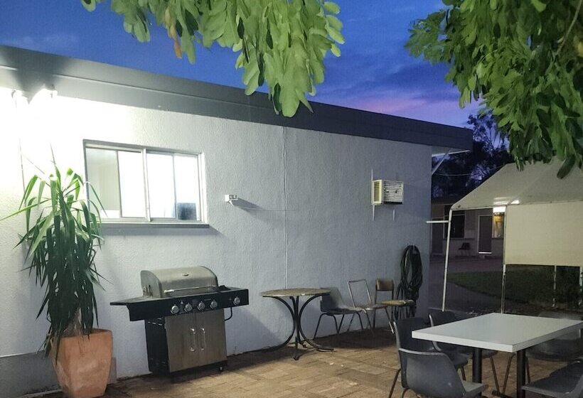 モーテル Mineral Lodge