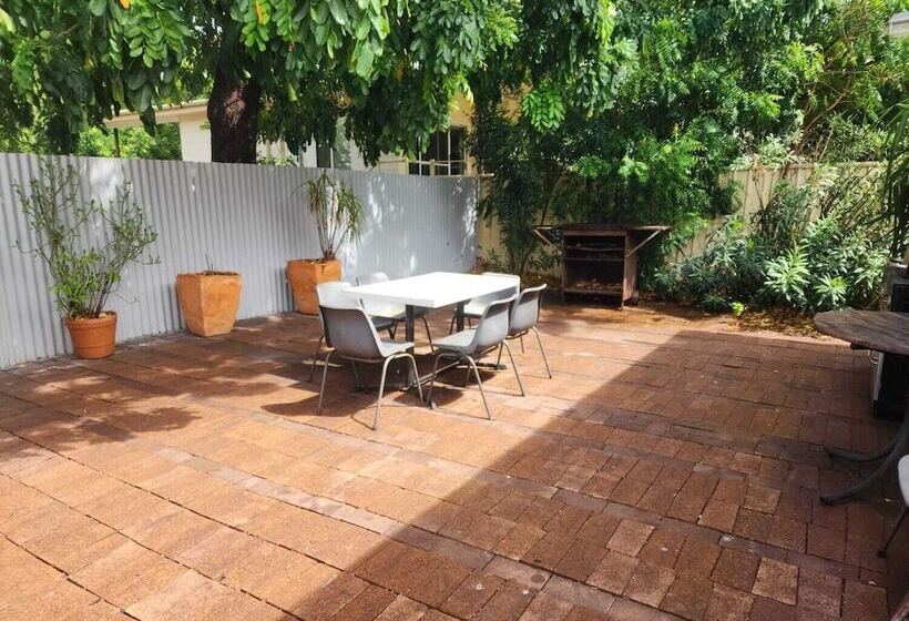 モーテル Mineral Lodge